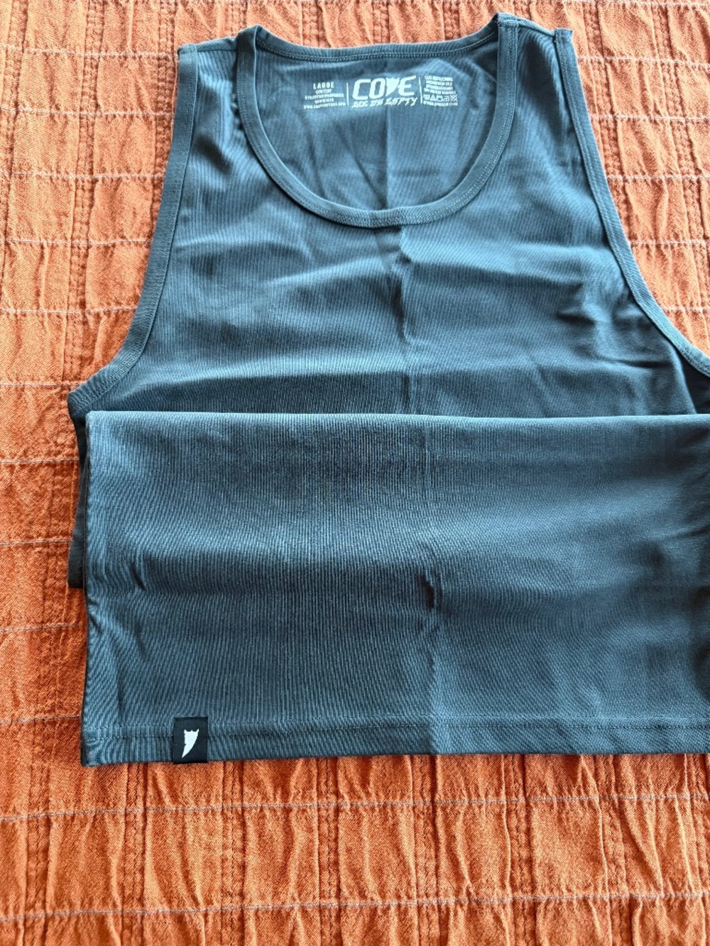 Brand new Cove wife-pleaser fitted tank, size L, "Pepper" (gray) color